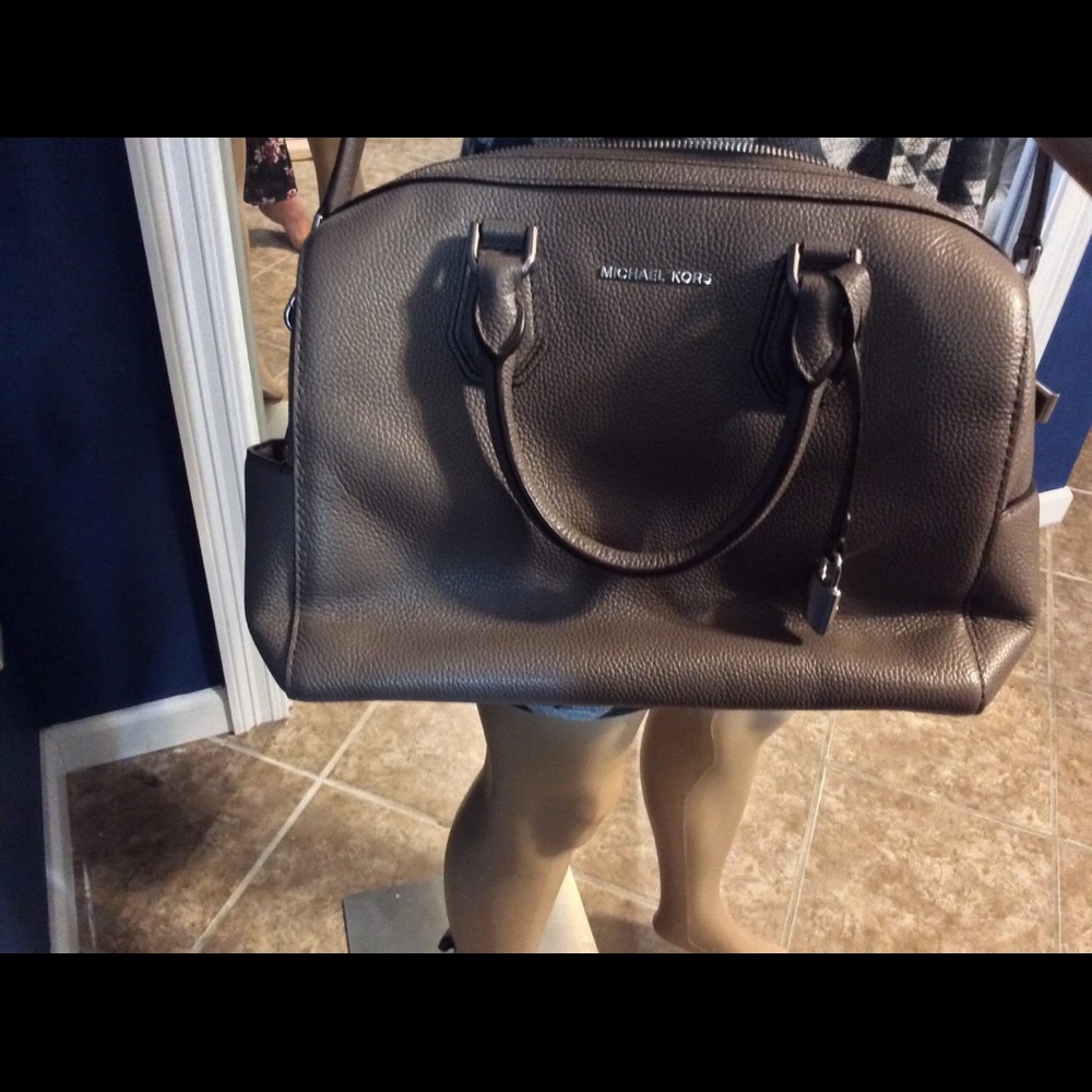 Michael Kors Mercer Duffle in Cinder